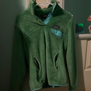 patagonia hoodie, size m, looks green but is more of a bluish greenish colo